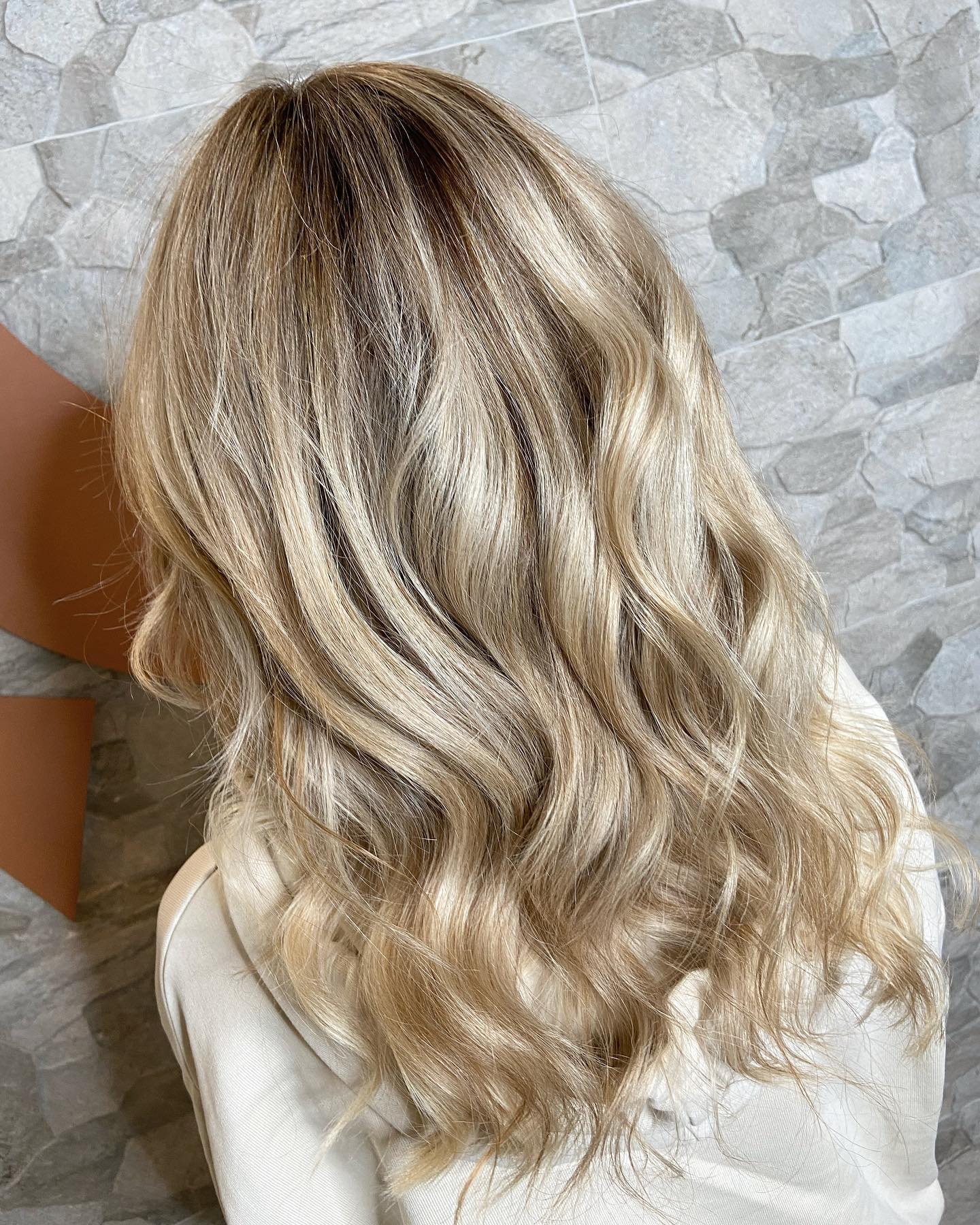https://www.naturalhaircompany.com/files/2022/01/Blonde-Hair-At-Natural-Hair-Company.jpg