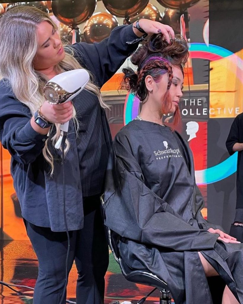 Salon International